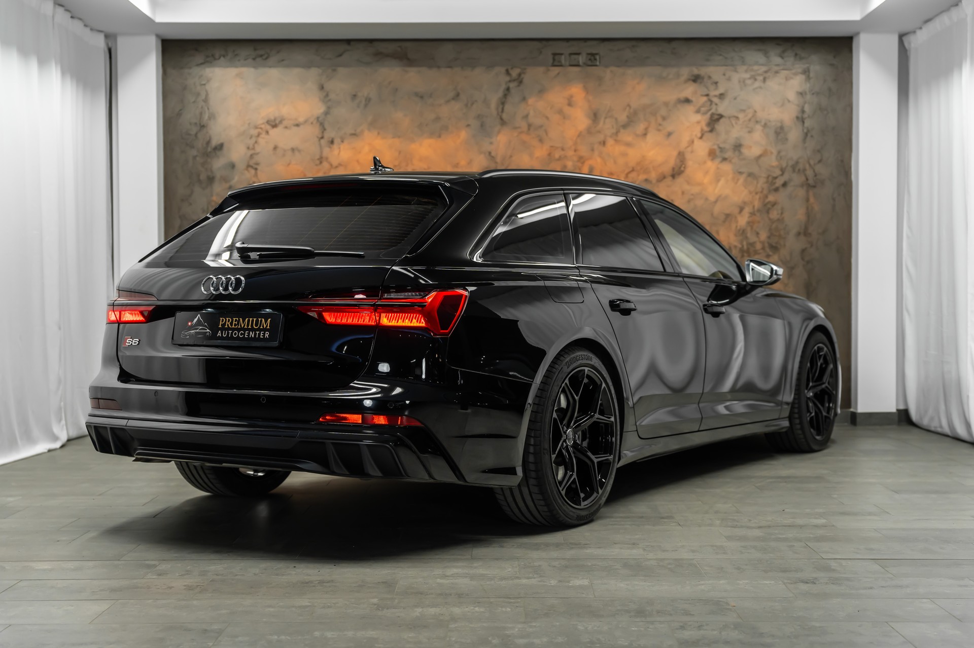 AUDI S6 Avant 3.0 TDI quattro tiptronic *Facelift*Black-Optik*Fahrassists*B&O*20"RS*-image-5
