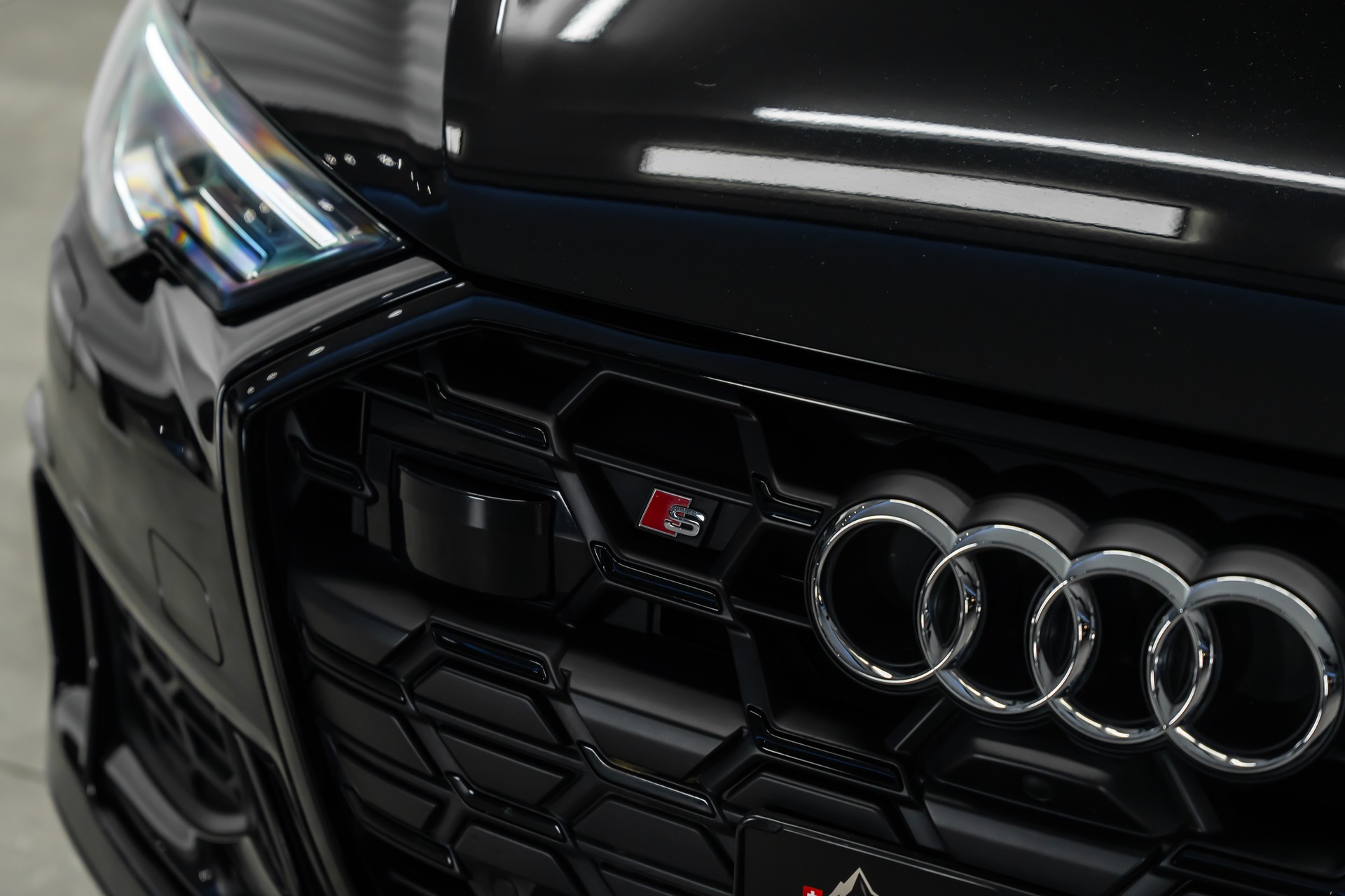 AUDI S6 Avant 3.0 TDI quattro tiptronic *Facelift*Black-Optik*Fahrassists*B&O*20"RS*-image-4