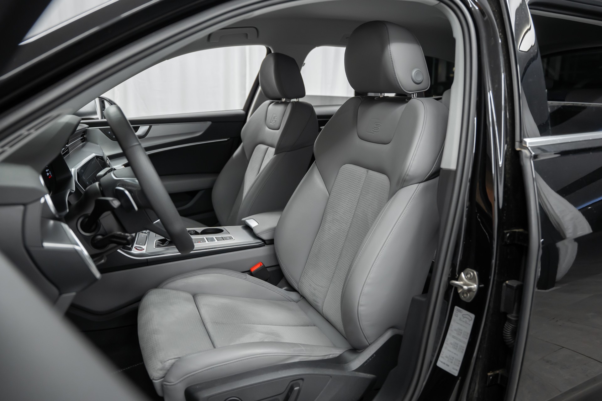AUDI S6 Avant 3.0 TDI quattro tiptronic *Facelift*Black-Optik*Fahrassists*B&O*20"RS*-image-10