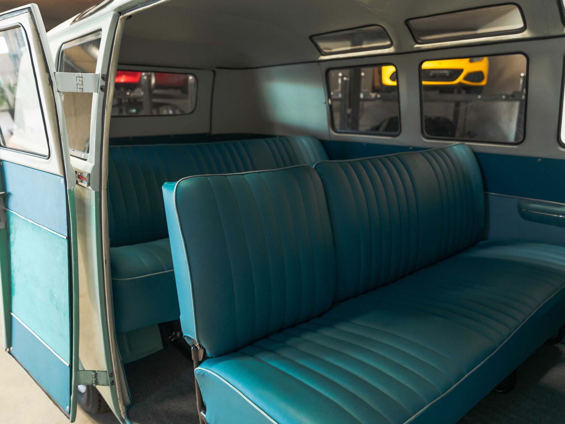 VW T1-image-27