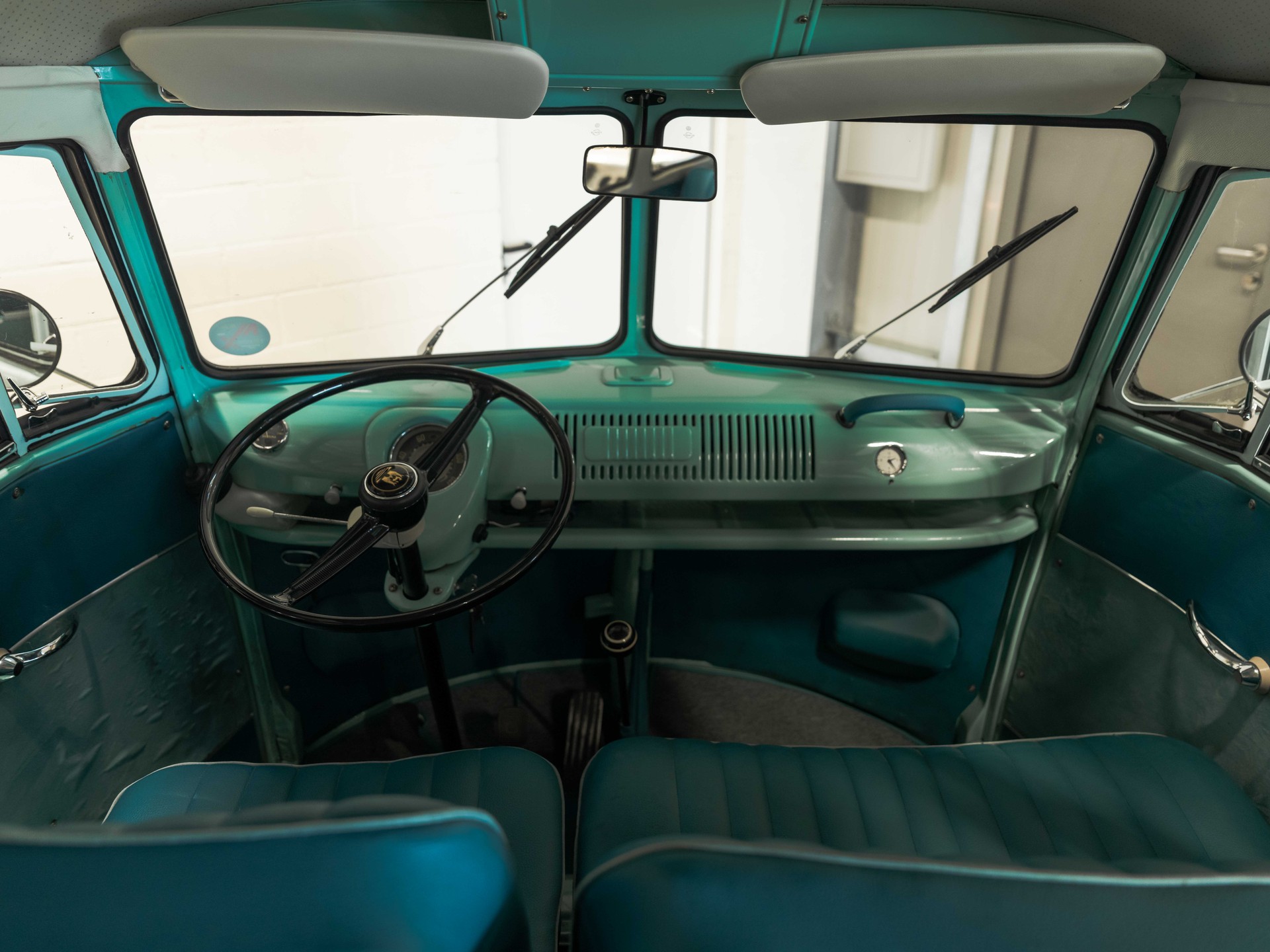 VW T1-image-28