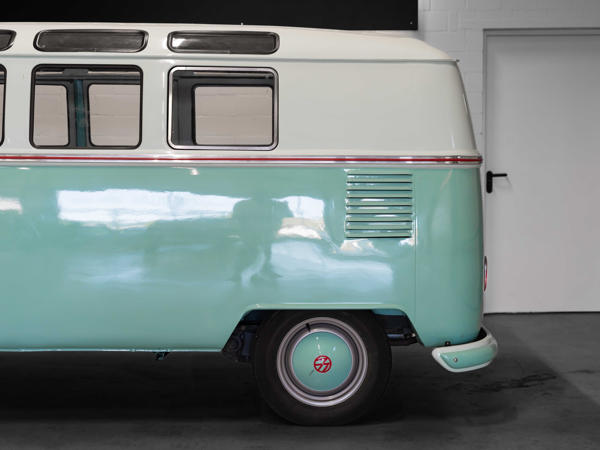 VW T1-image-17