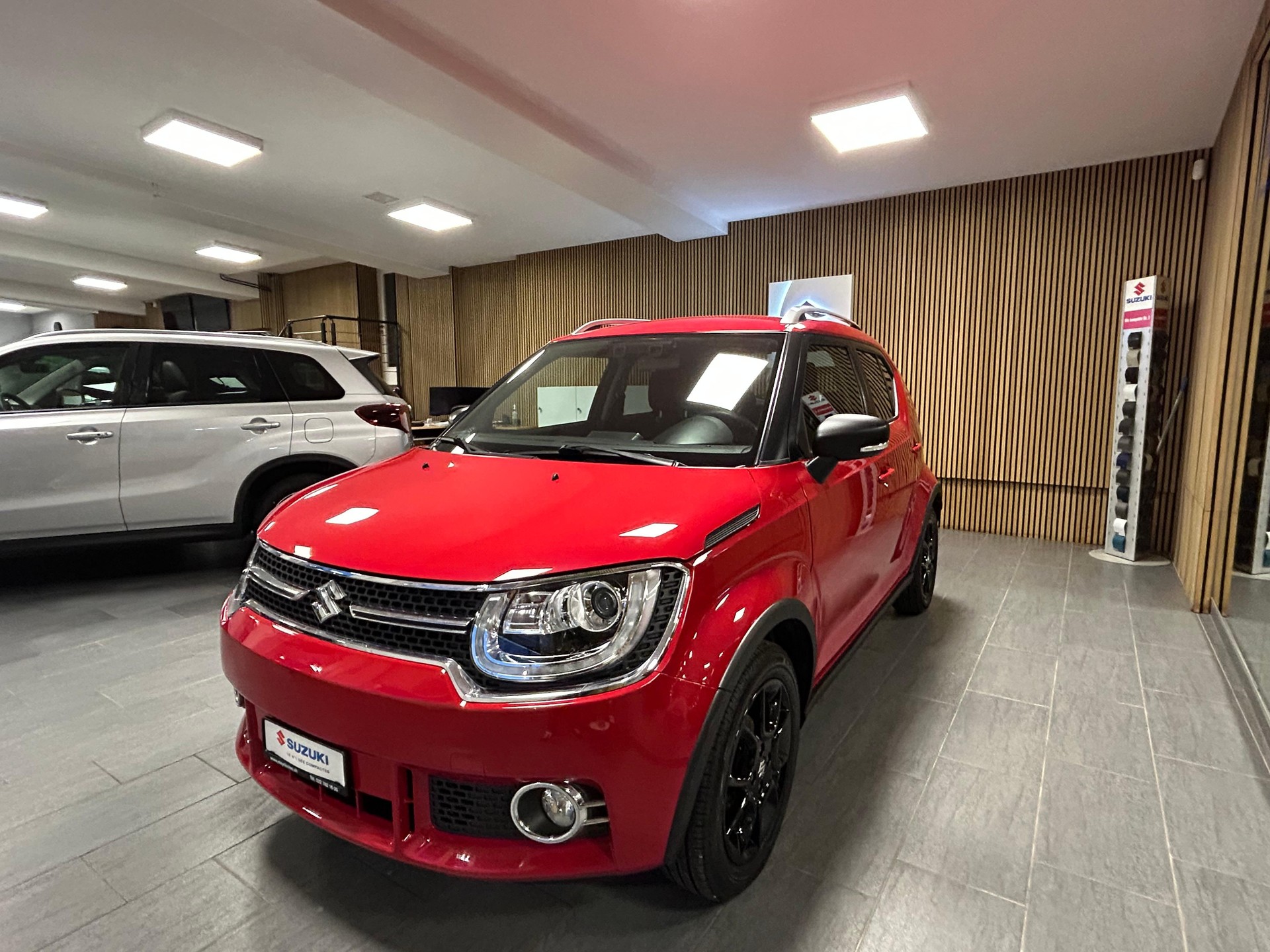 SUZUKI Ignis 1.2 Compact Top-showroom-element-3