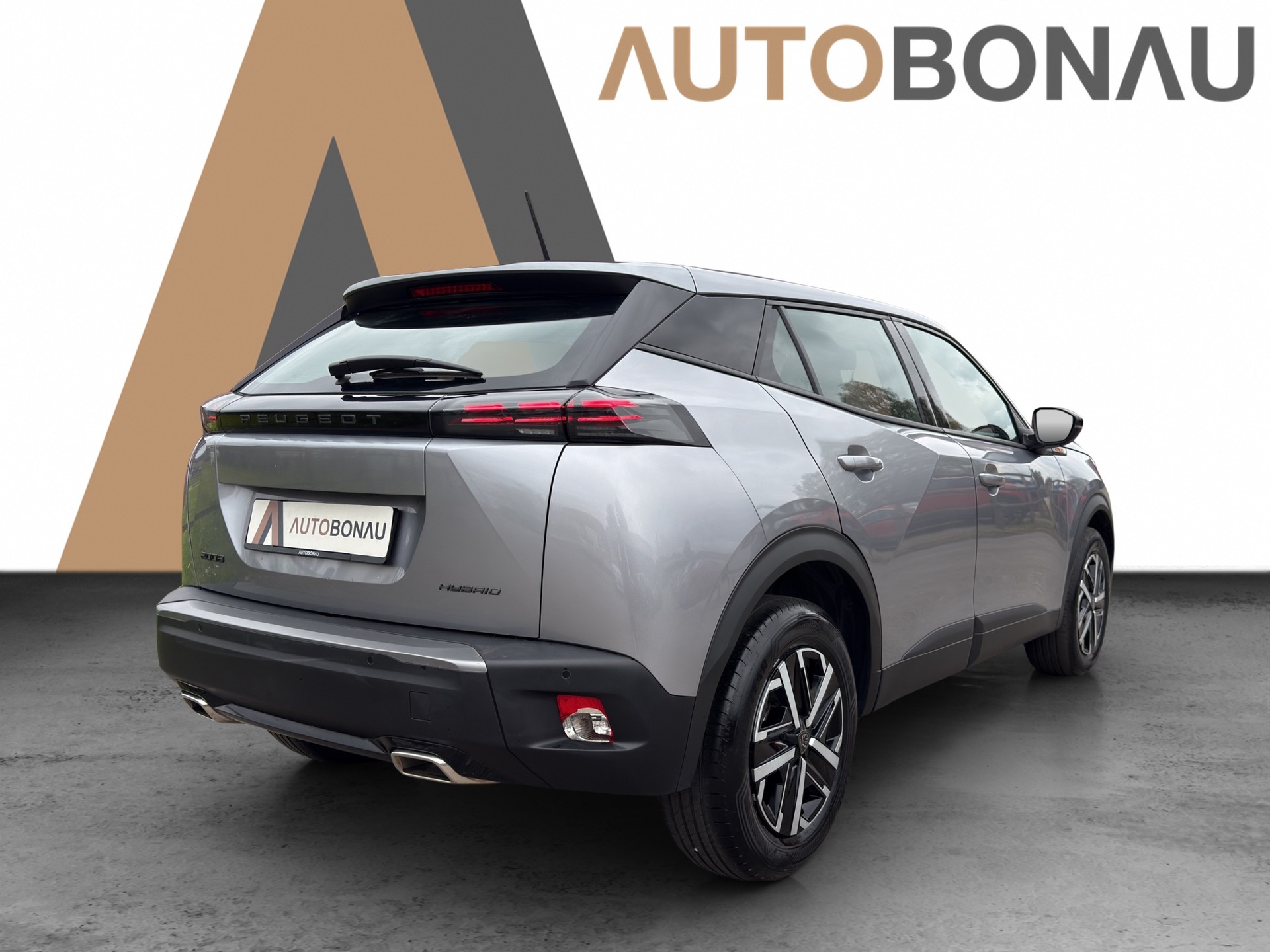 PEUGEOT 2008 1.2 Hybrid 145 Style-image-4