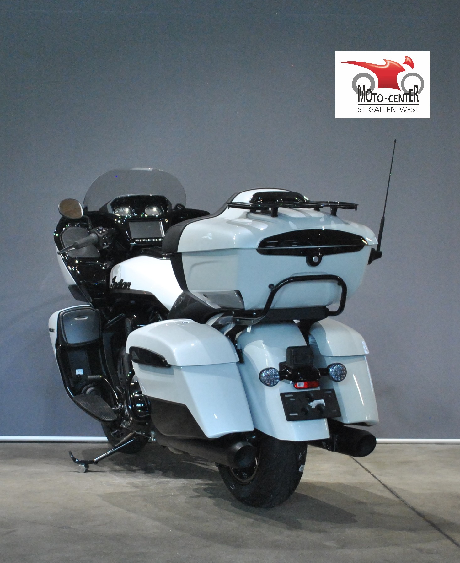 INDIAN Pursuit 112 Dark Horse-image-3