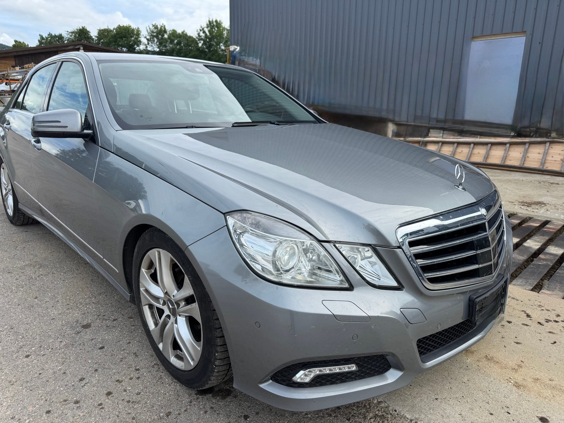 MERCEDES-BENZ E 350 4Matic 7G-Tronic-image-2