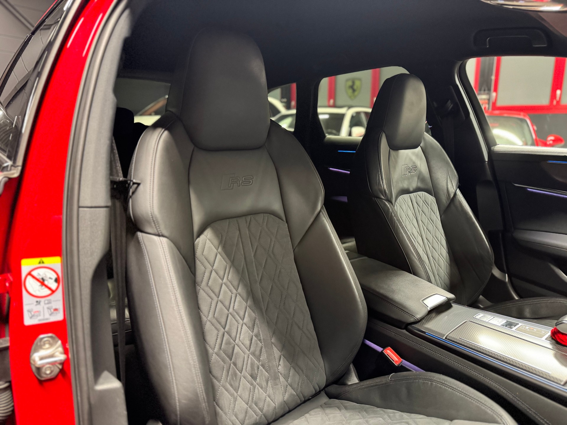 AUDI RS6 Avant 4.0 TFSI V8 quattro-image-9