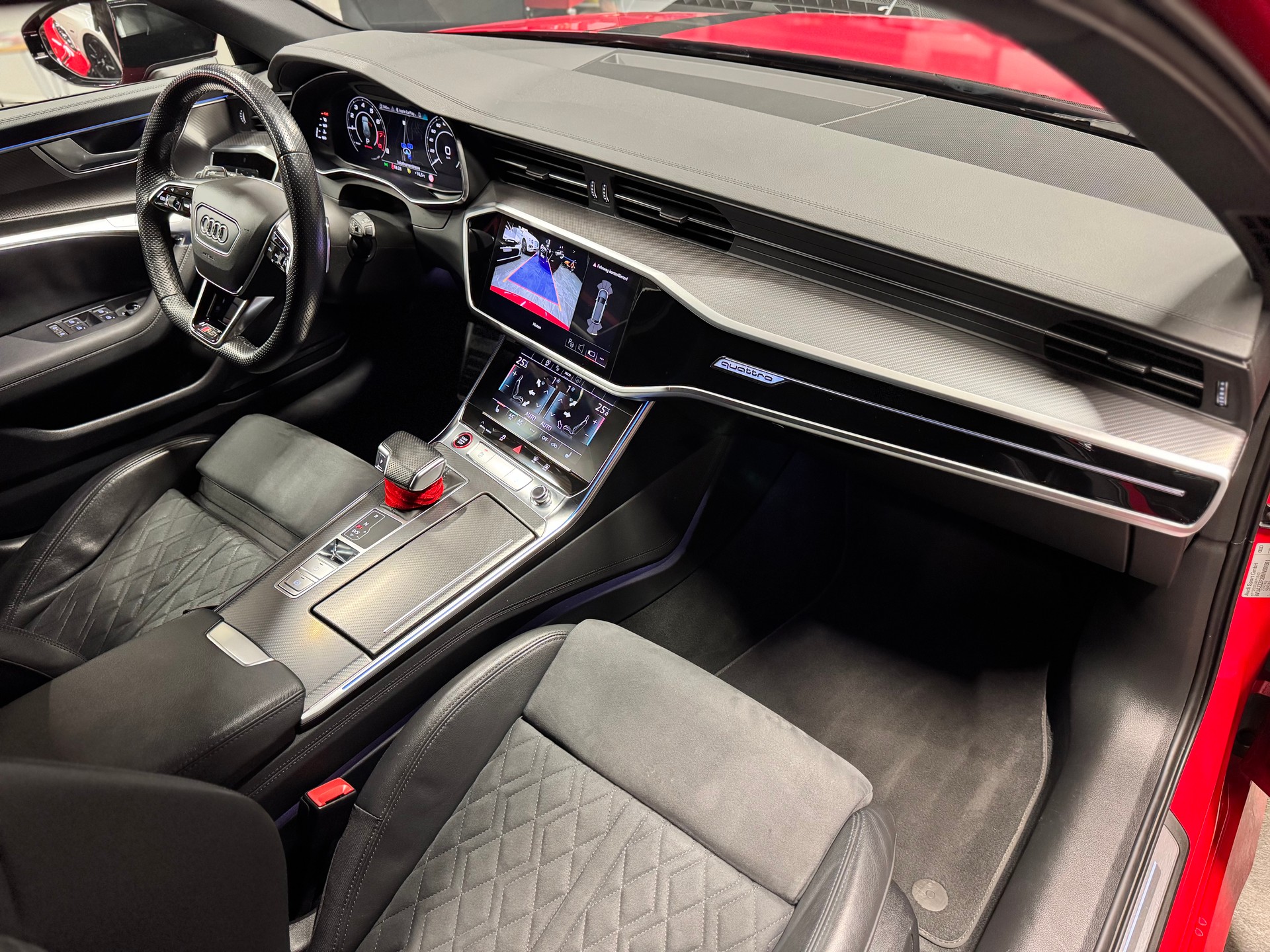 AUDI RS6 Avant 4.0 TFSI V8 quattro-image-8