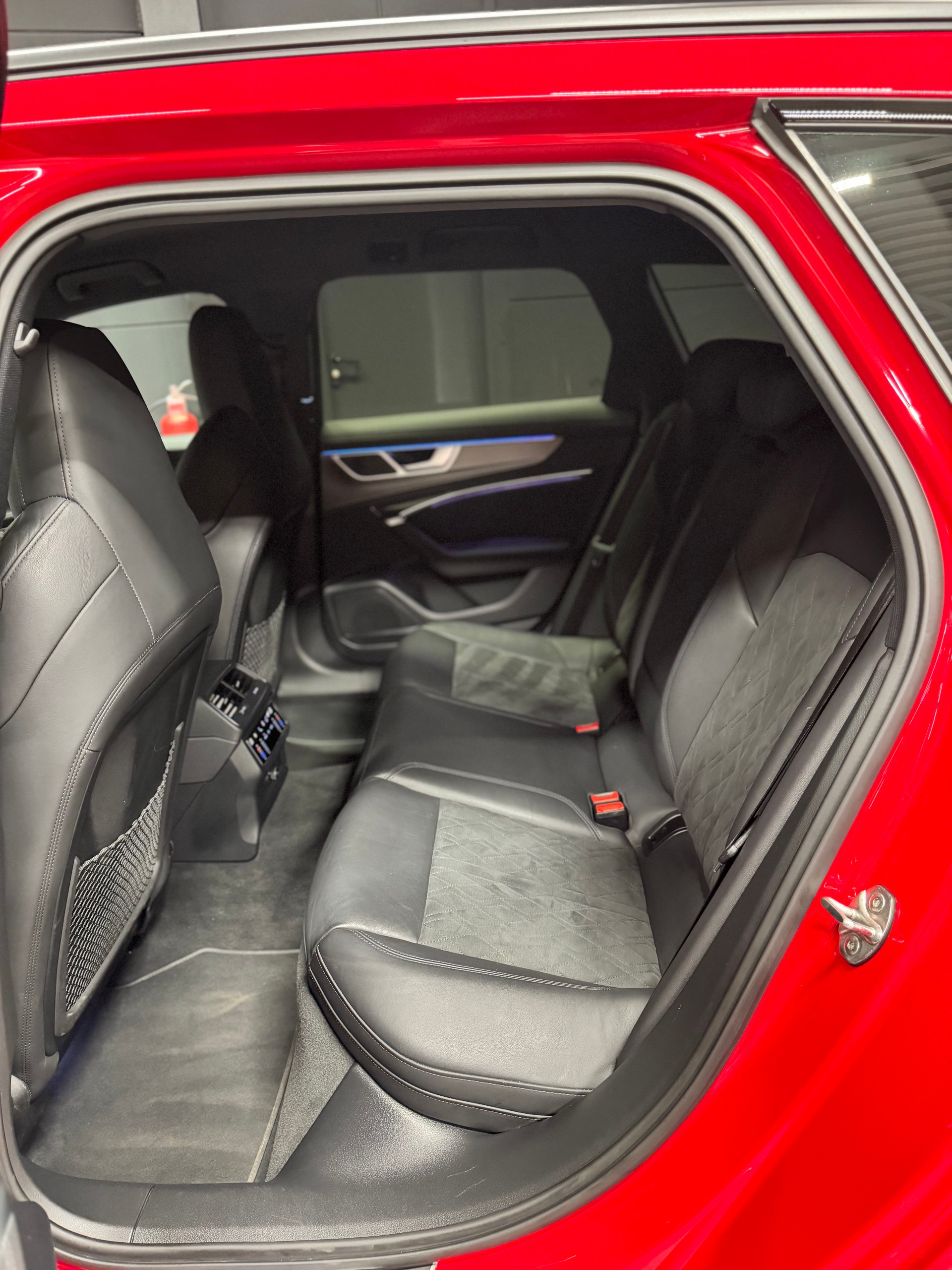 AUDI RS6 Avant 4.0 TFSI V8 quattro-image-10