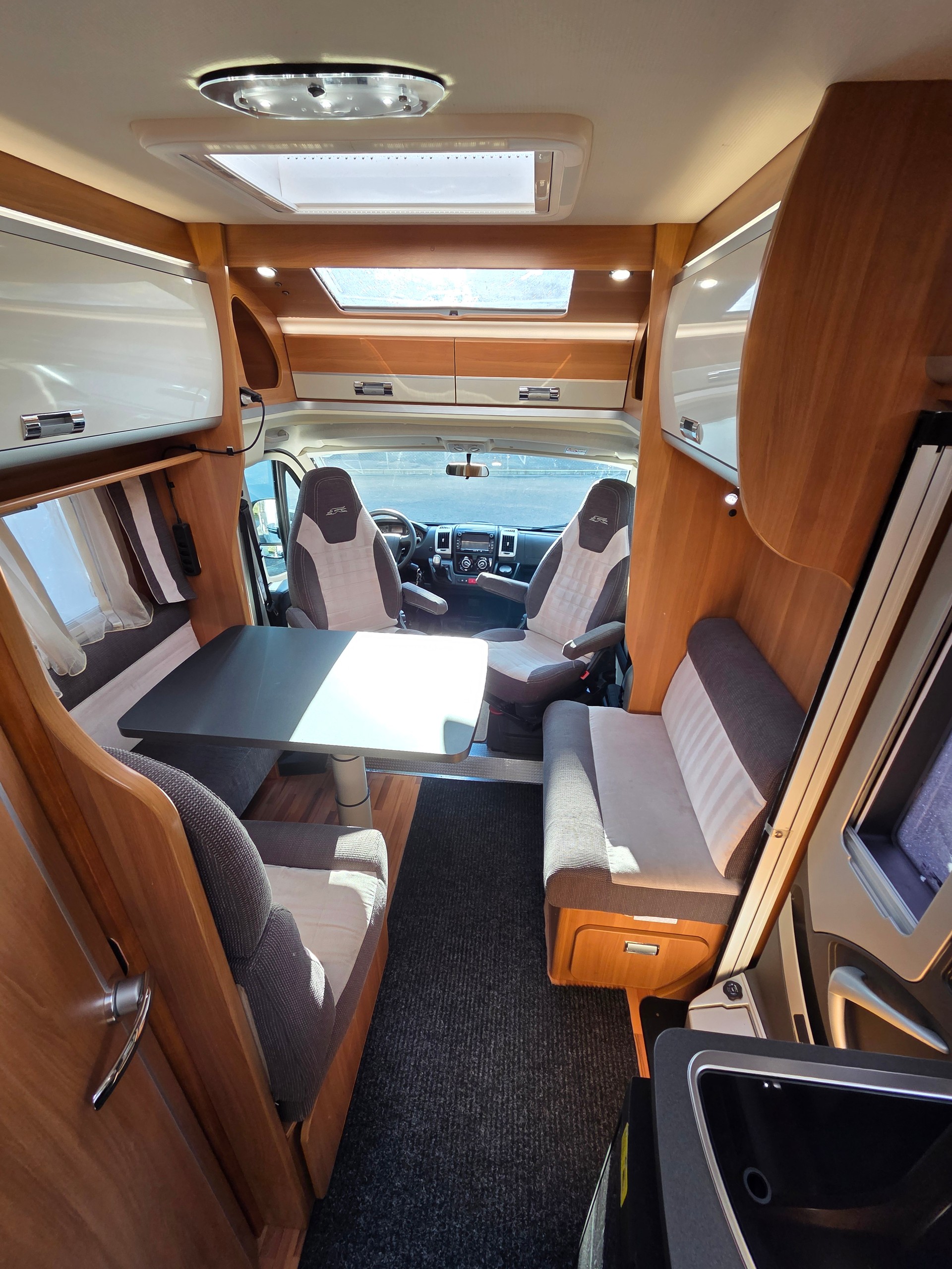 LAIKA Laika Ecovip 309 I Fiat Ducato 2.3 150PS I AUTOMATIK I Längsbetten-image-11
