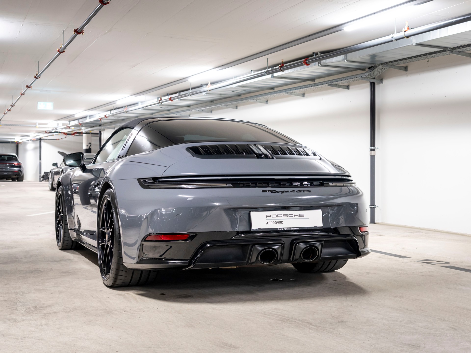 PORSCHE 911 Targa 4 GTS PDK-showroom-element-2
