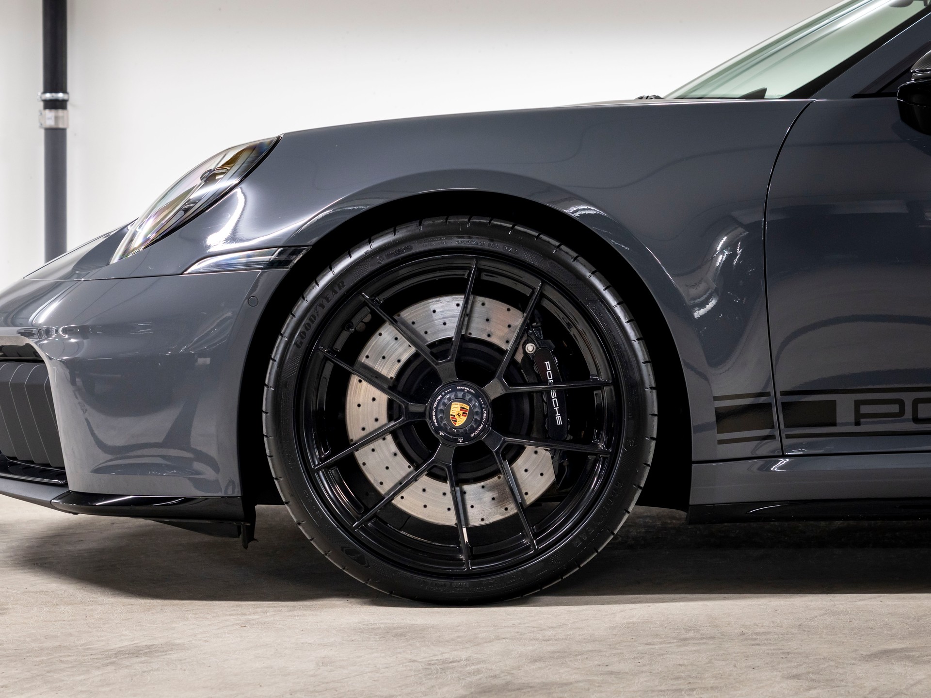 PORSCHE 911 Targa 4 GTS PDK-image-7