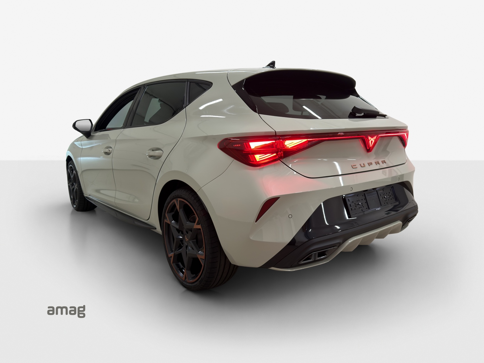 CUPRA LEON 1.5 TSI DSG-showroom-element-2