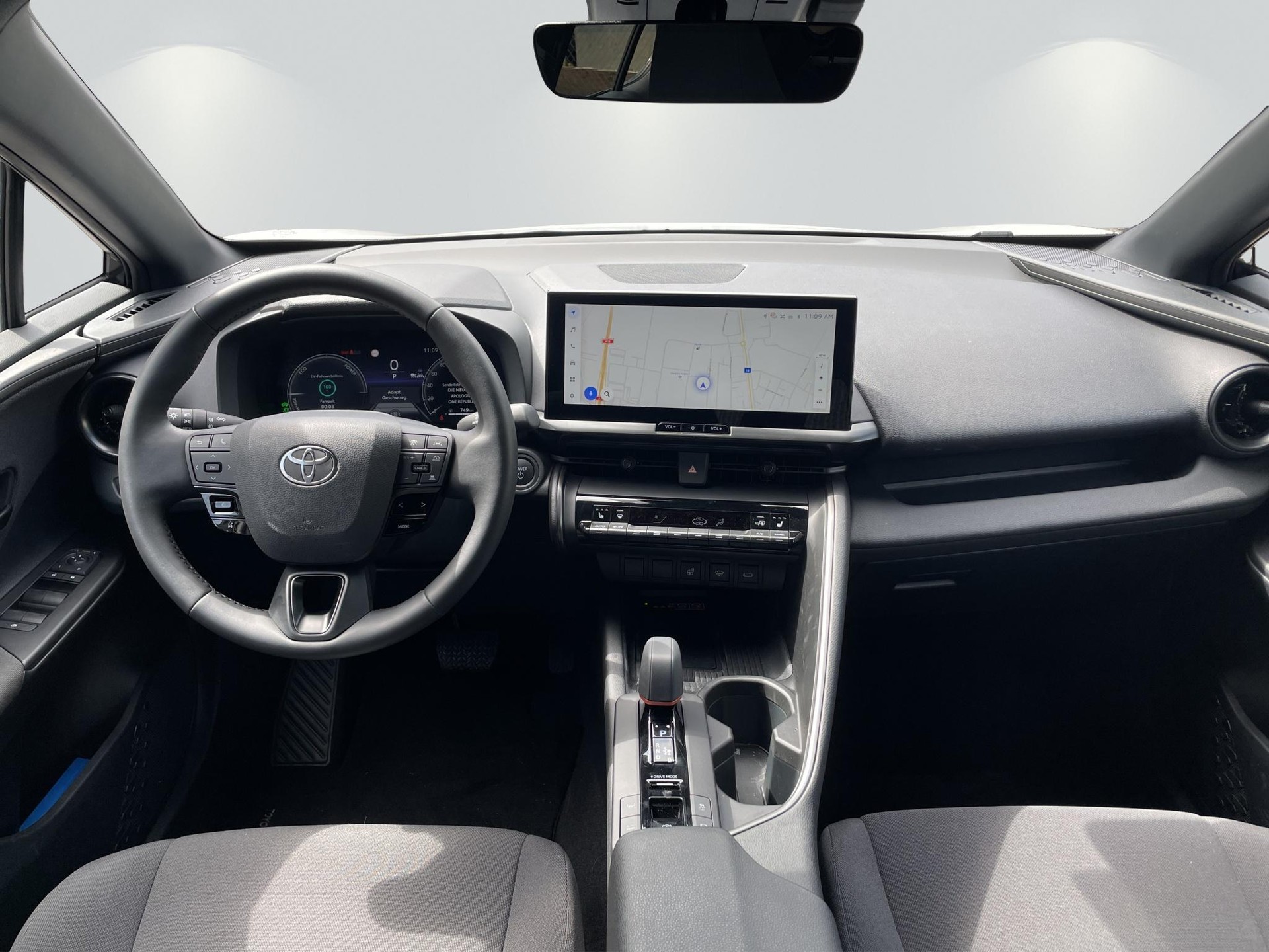 TOYOTA C-HR 2.0 PHEV Swiss Edition-image-11