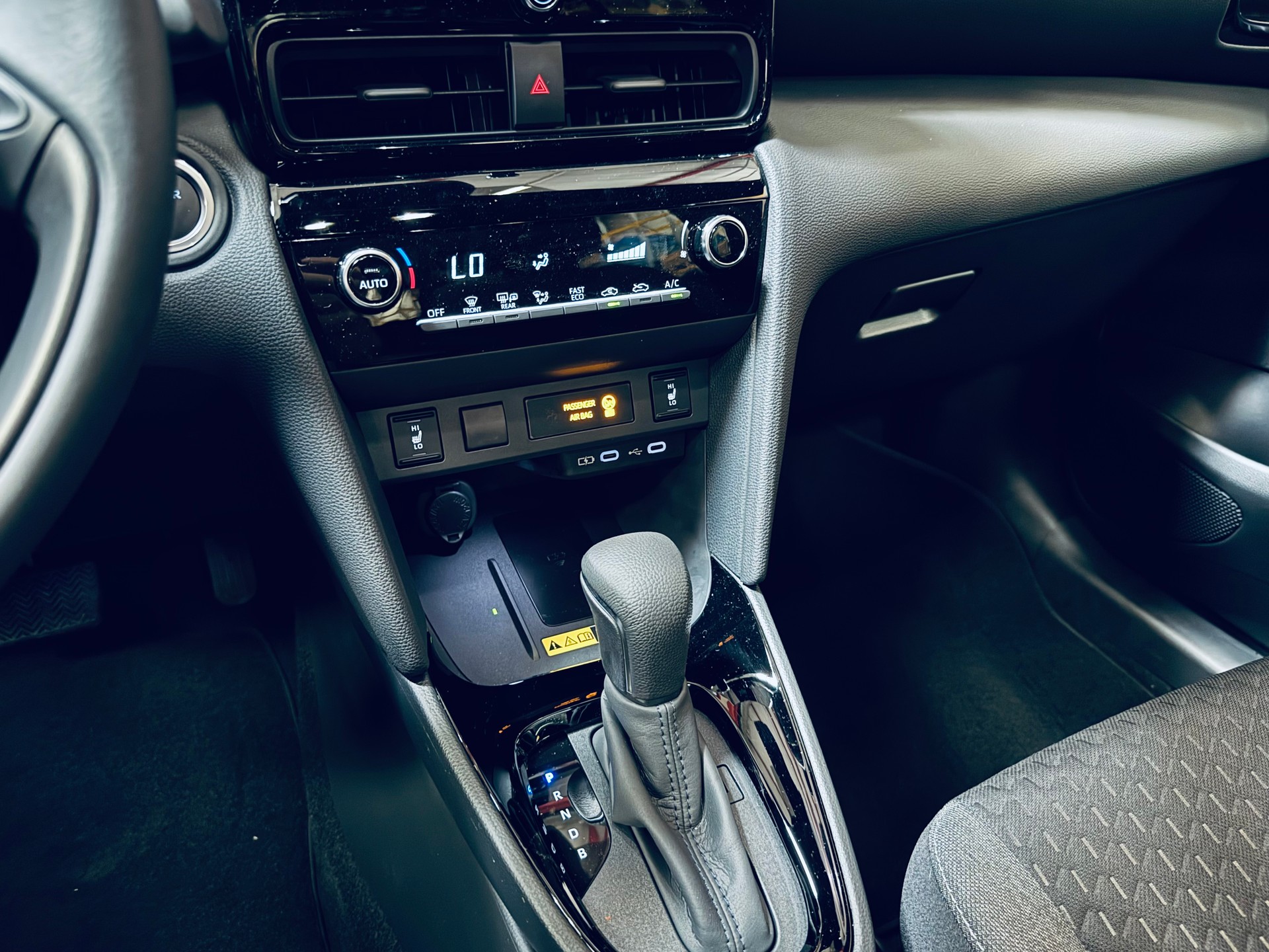 TOYOTA Yaris Cross 1.5 Trend e-CVT-image-15