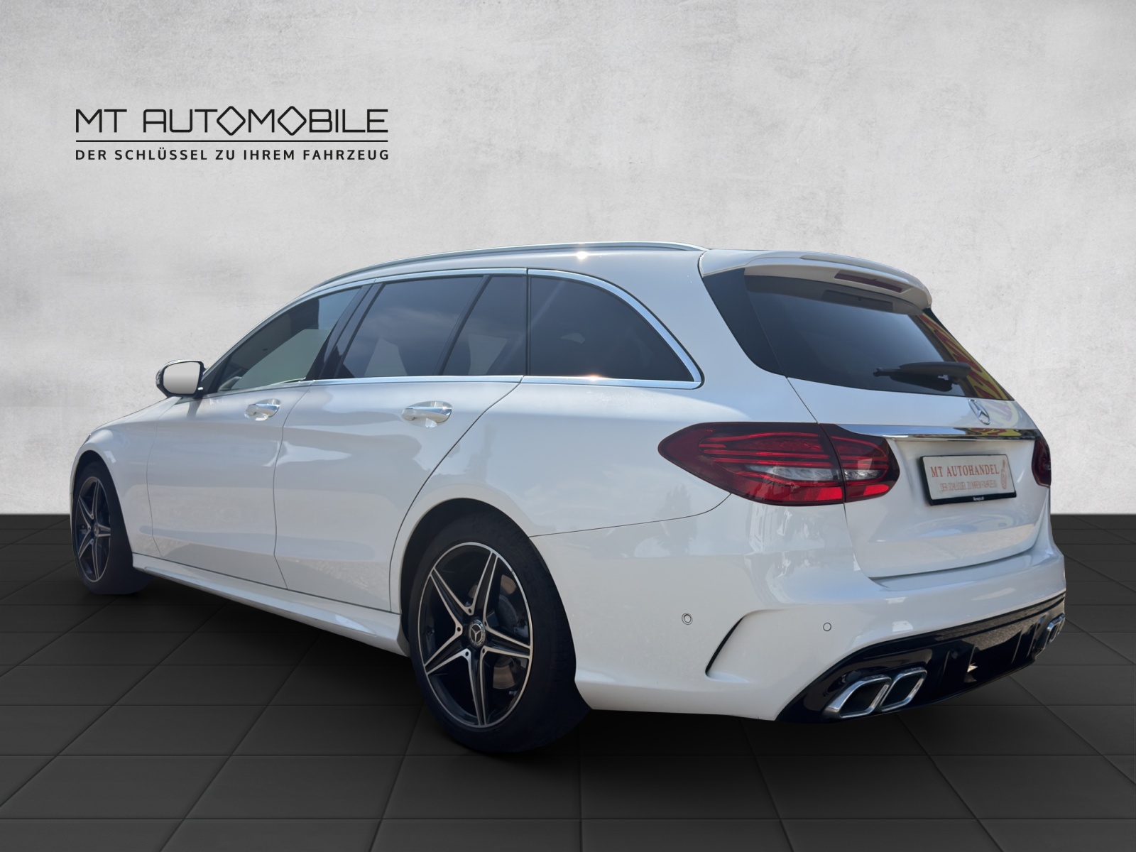 MERCEDES-BENZ C 43 AMG 4Matic 9G-Tronic-showroom-element-3