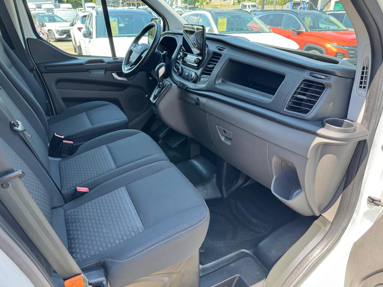 FORD Transit Cust 300 L1 Tre A-image-4
