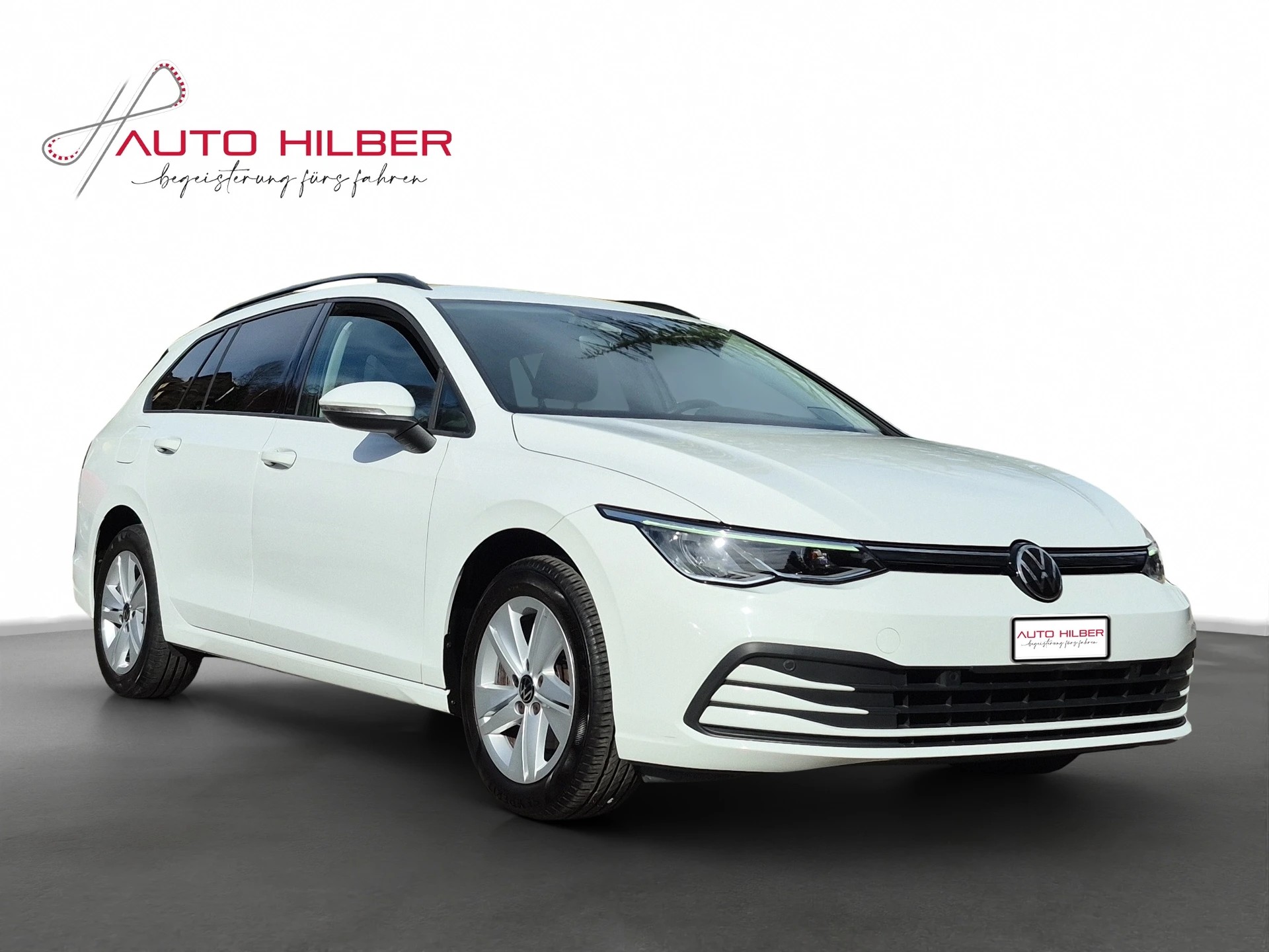 VW Golf Variant 2.0 TDI Life DSG-image-13