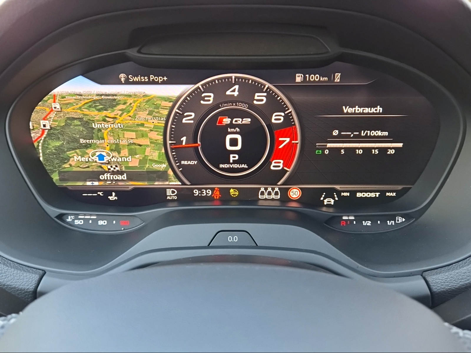 AUDI SQ2 TFSI quattro S-tronic Gletscherweiss Metallic-image-12