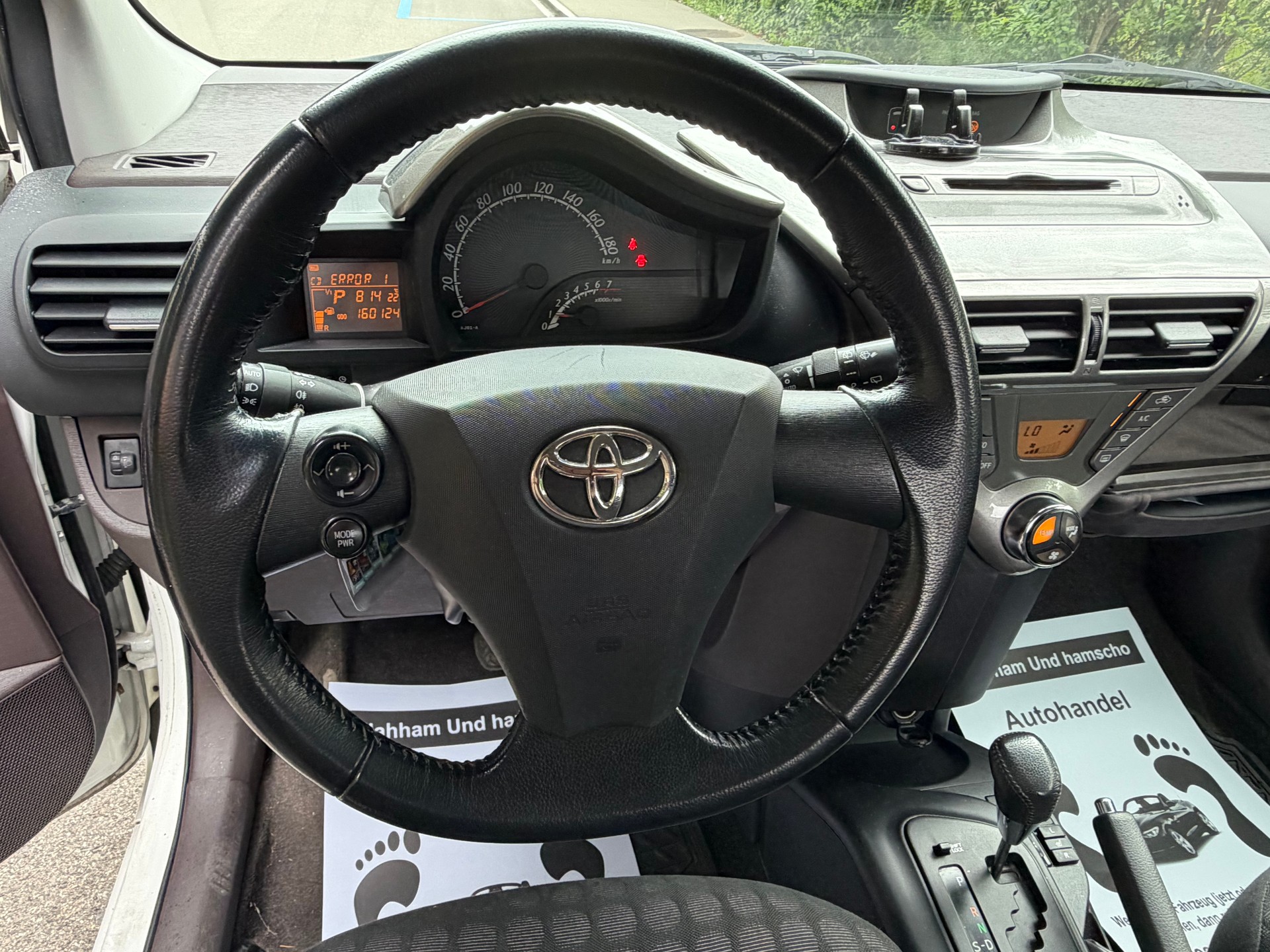 TOYOTA iQ 1.0 VVT-i Multidrive-image-11