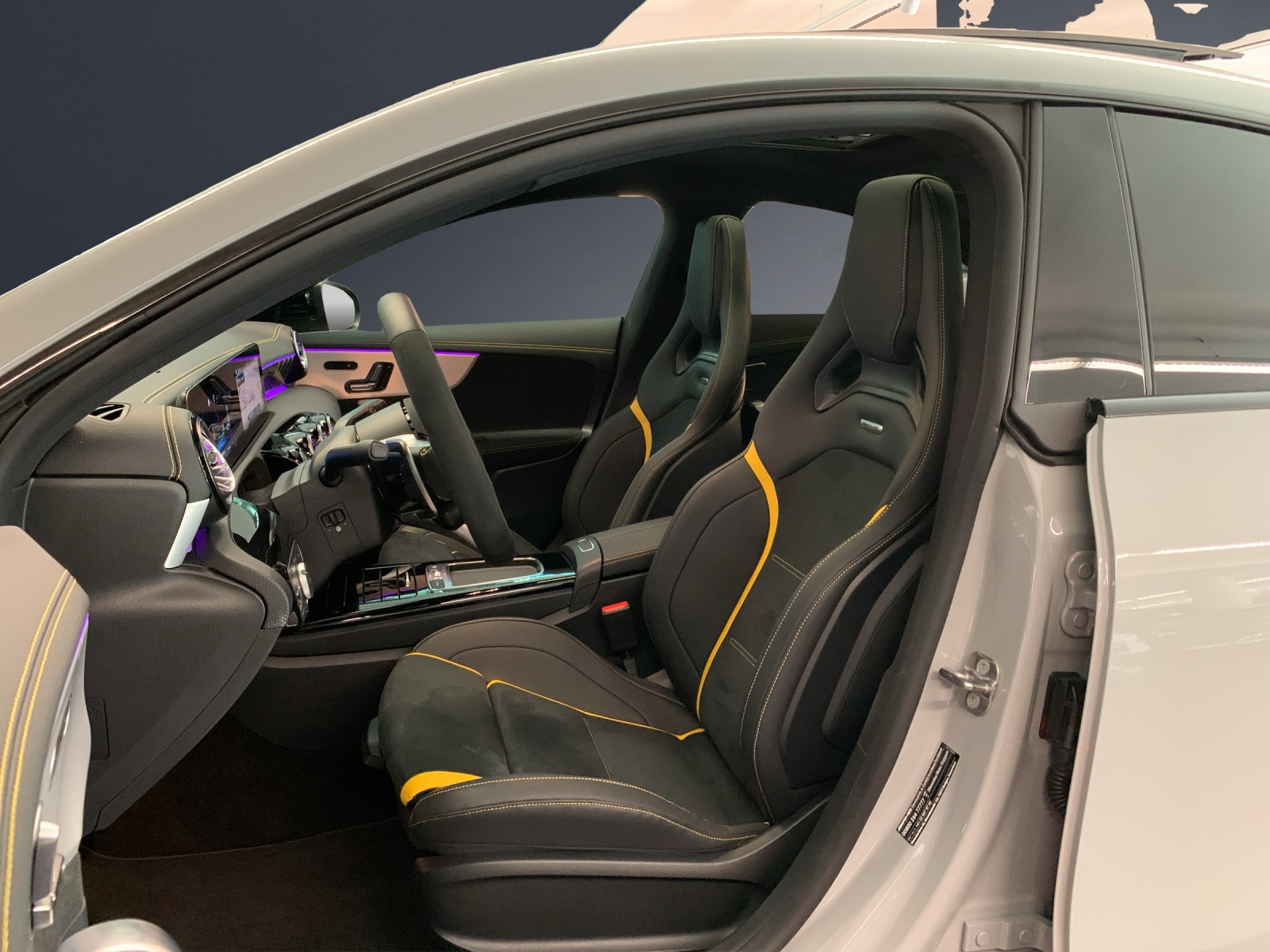 MERCEDES-BENZ CLA 45 S AMG 4M+ 8G-DCT-image-5