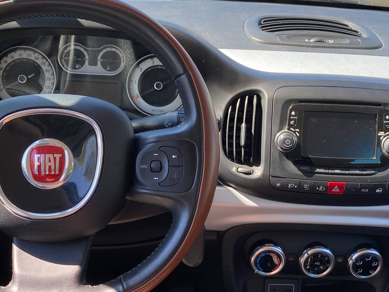 FIAT 500L 1.4 TB 16V Lounge-image-13