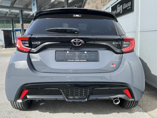 TOYOTA Yaris 1.5 GR Sport e-CVT-image-4