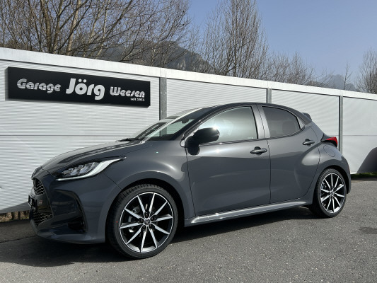 TOYOTA Yaris 1.5 GR Sport e-CVT