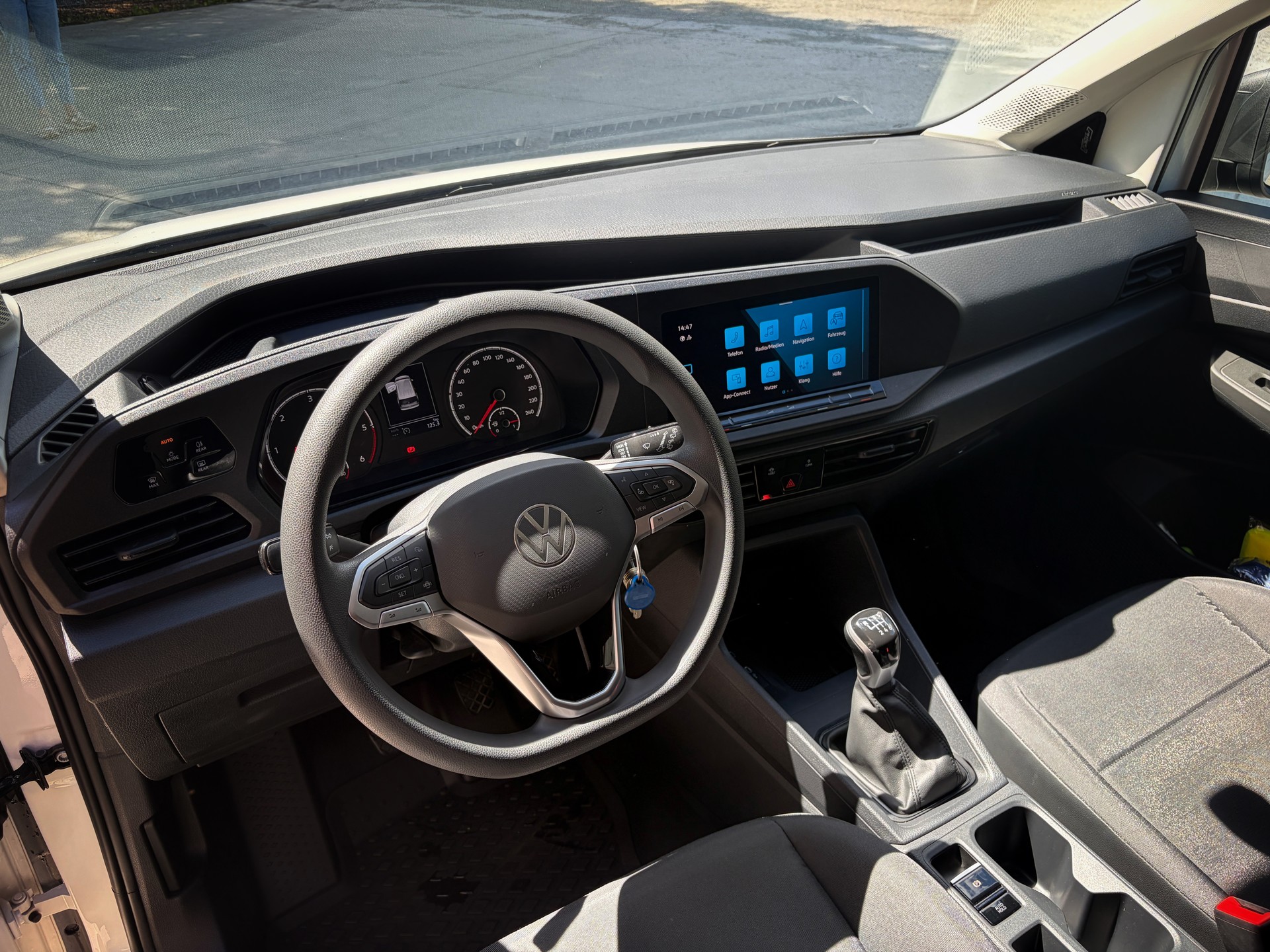VW 2.0 TDI 4motion Micro Camper-image-3