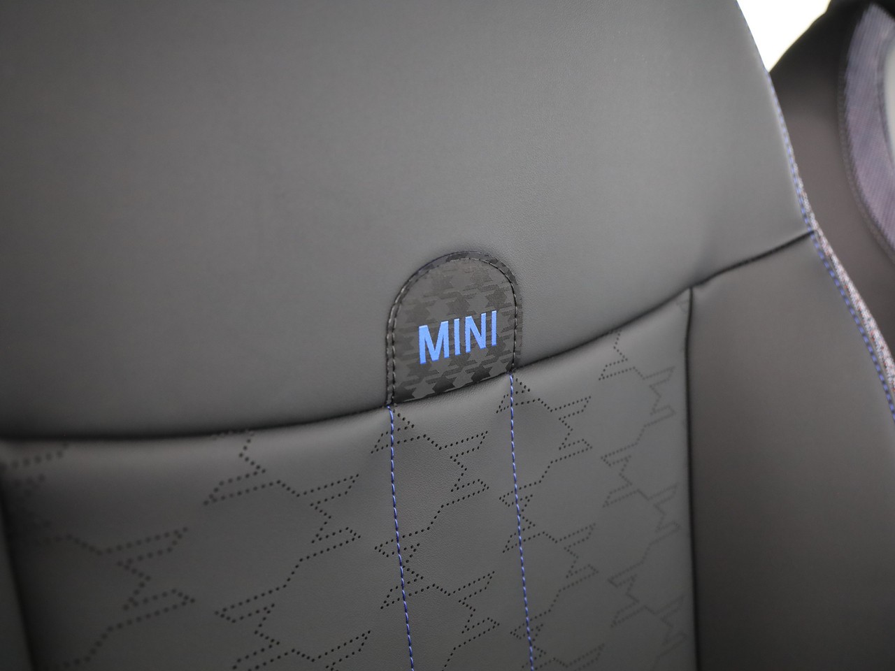 MINI Countryman E-image-15