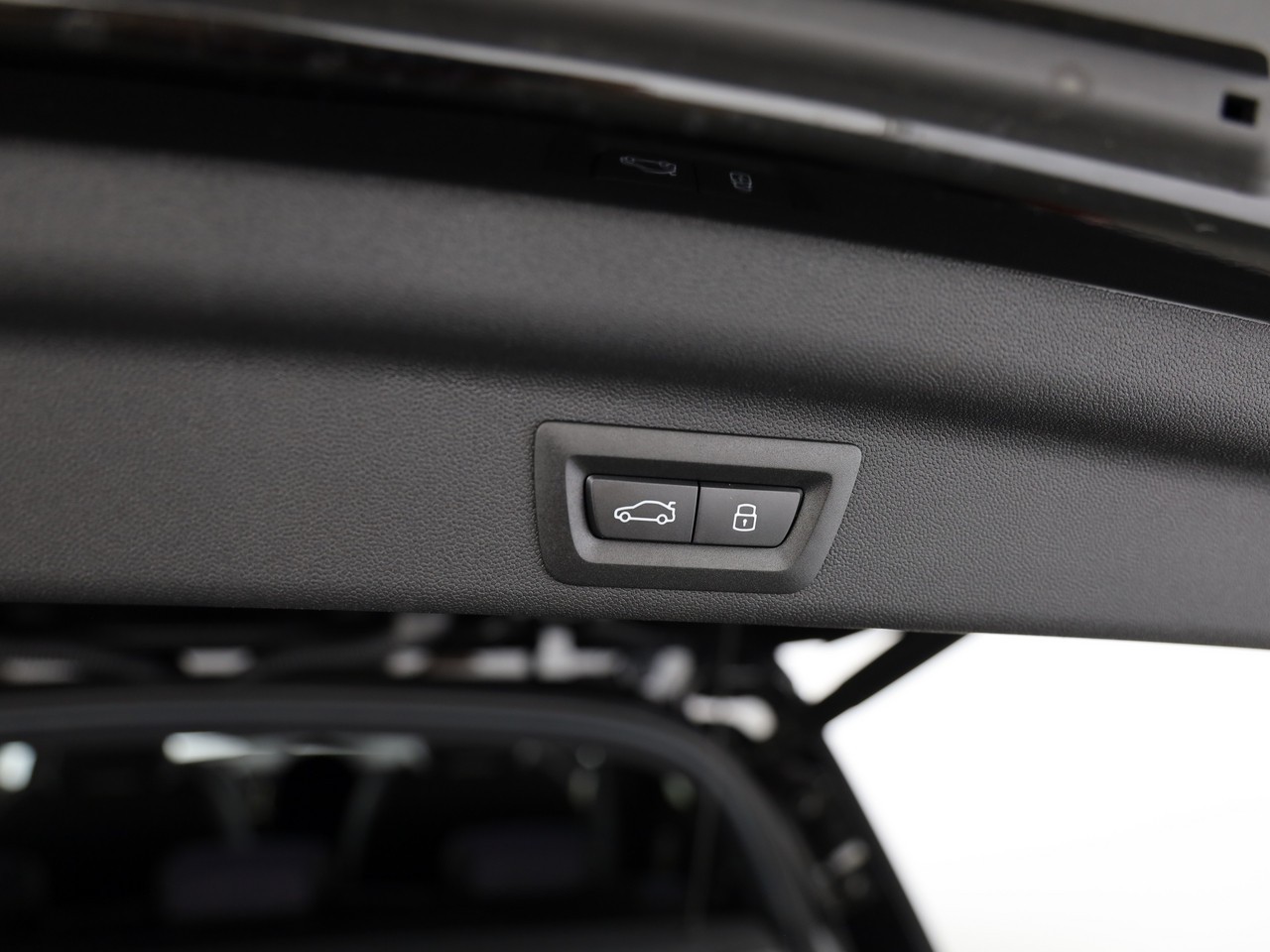 MINI Countryman E-image-8