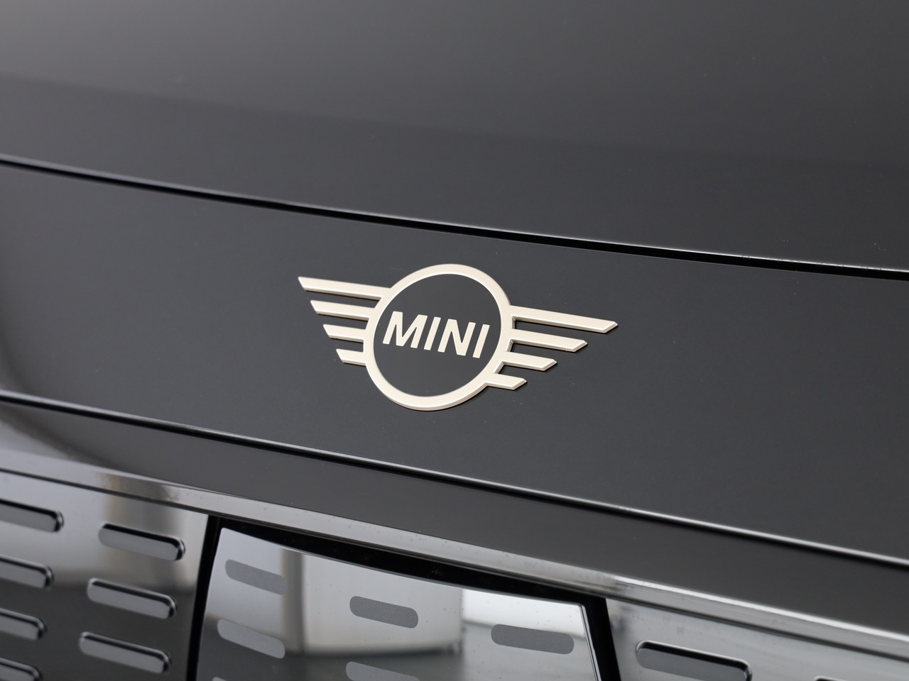 MINI Countryman E-image-6