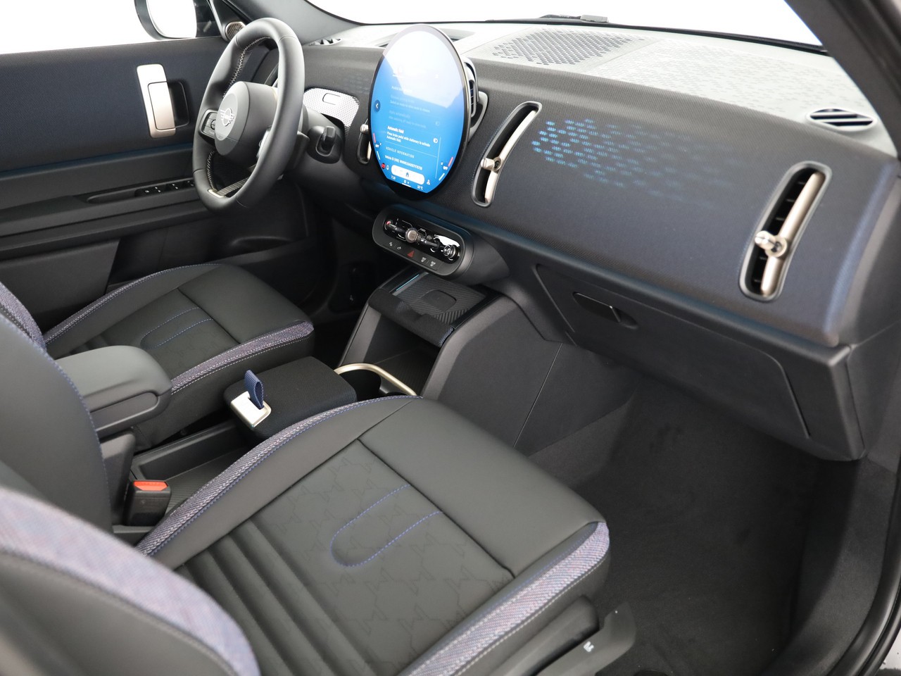 MINI Countryman E-image-12