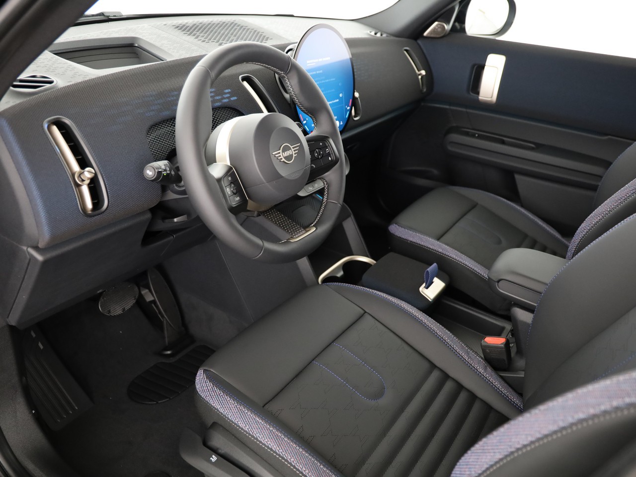 MINI Countryman E-image-11