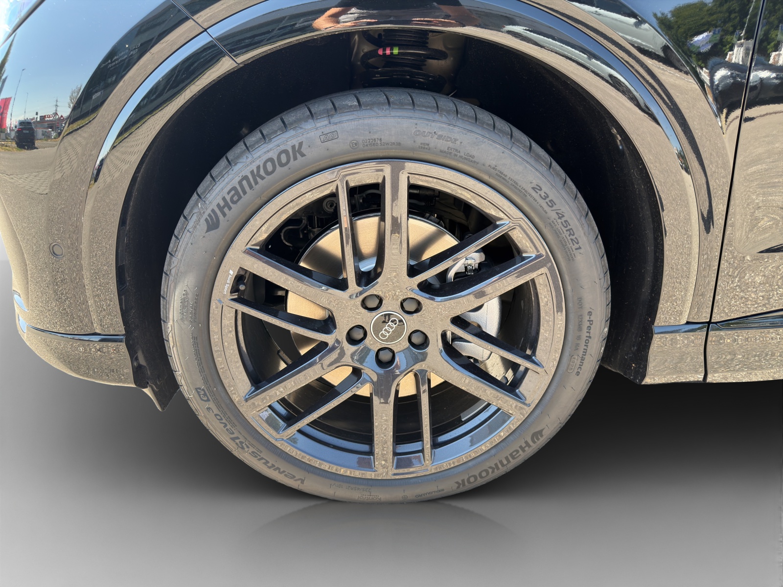 AUDI Q4 e-tron SUV quattro performance-image-14