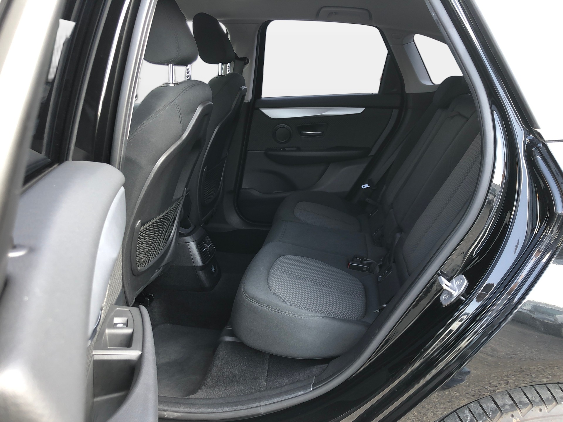 BMW 218d xDrive Active Tourer Steptronic-image-13
