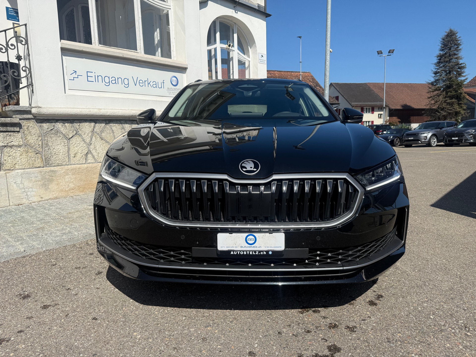 SKODA Superb Combi 2.0 TSI Selection 4x4 DSG-showroom-element-2