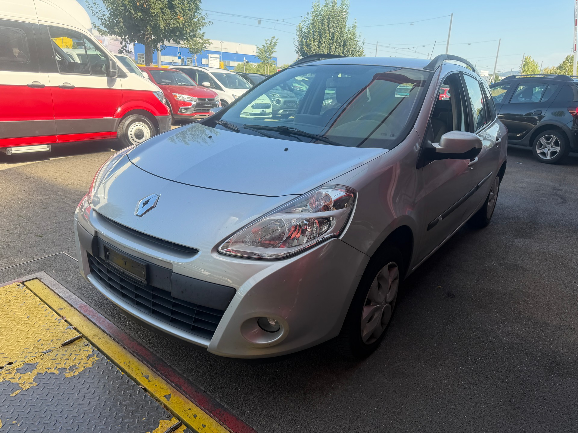 RENAULT Clio Grandtour 1.2 16V Expression