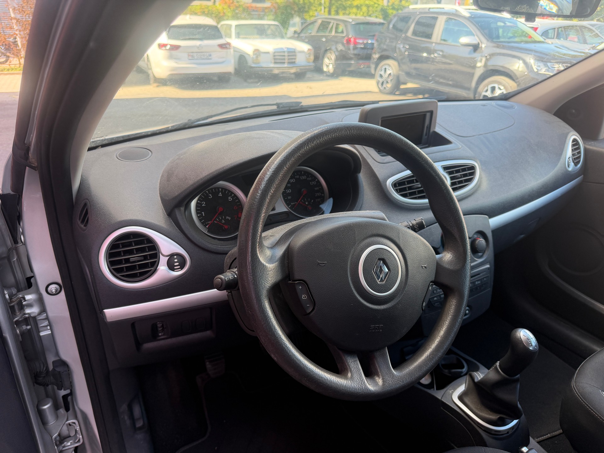 RENAULT Clio Grandtour 1.2 16V Expression-image-8