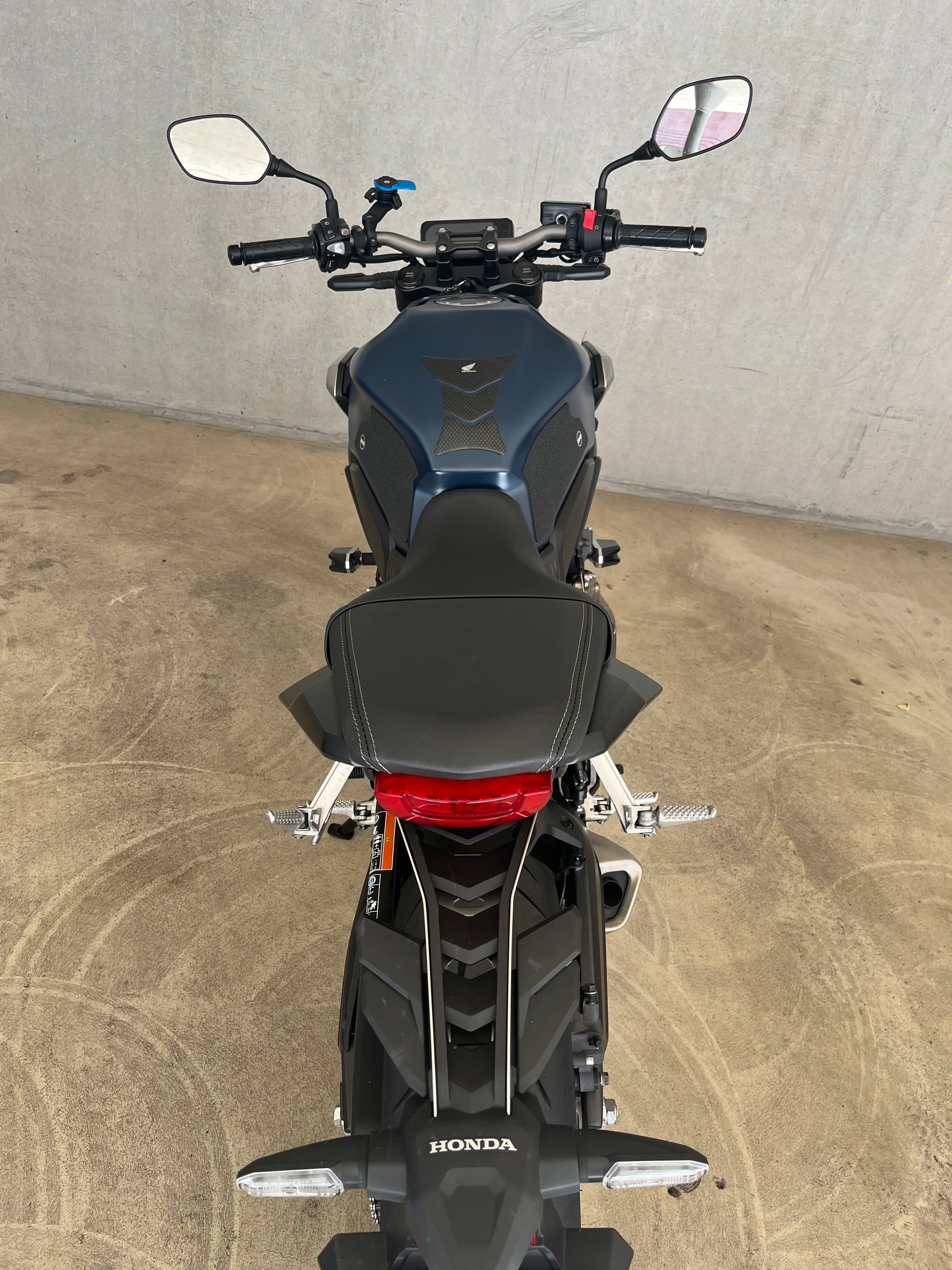 HONDA CB 650 R-image-4