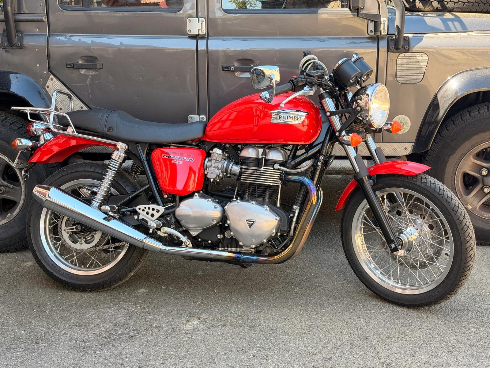 TRIUMPH Thruxton 900 i-image-0