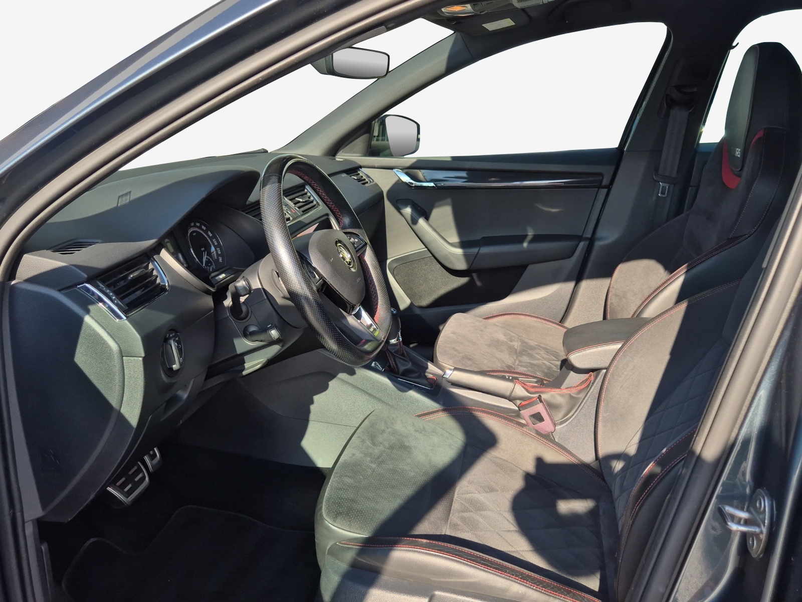 SKODA Octavia Combi 2.0 TSI RS DSG-image-7