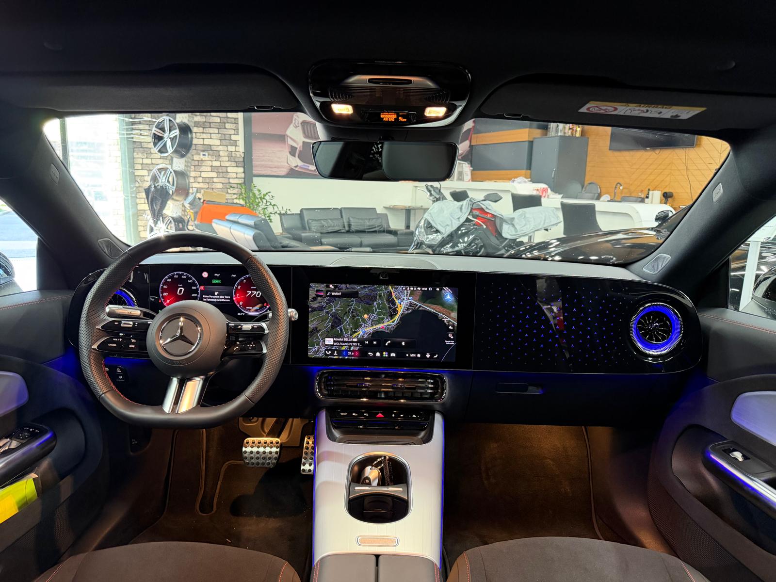 MERCEDES-BENZ CLA 200 AMG Line Limited White&Black Performance 5 Jahre Werksgarantie & Gratisservice 8G-DCT-image-10