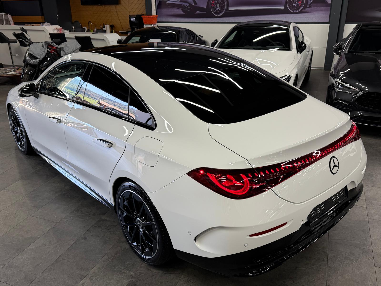 MERCEDES-BENZ CLA 200 AMG Line Limited White&Black Performance 5 Jahre Werksgarantie & Gratisservice 8G-DCT-image-7