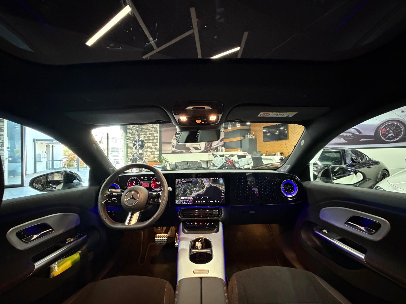 MERCEDES-BENZ CLA 200 AMG Line Limited White&Black Performance 5 Jahre Werksgarantie & Gratisservice 8G-DCT-image-11