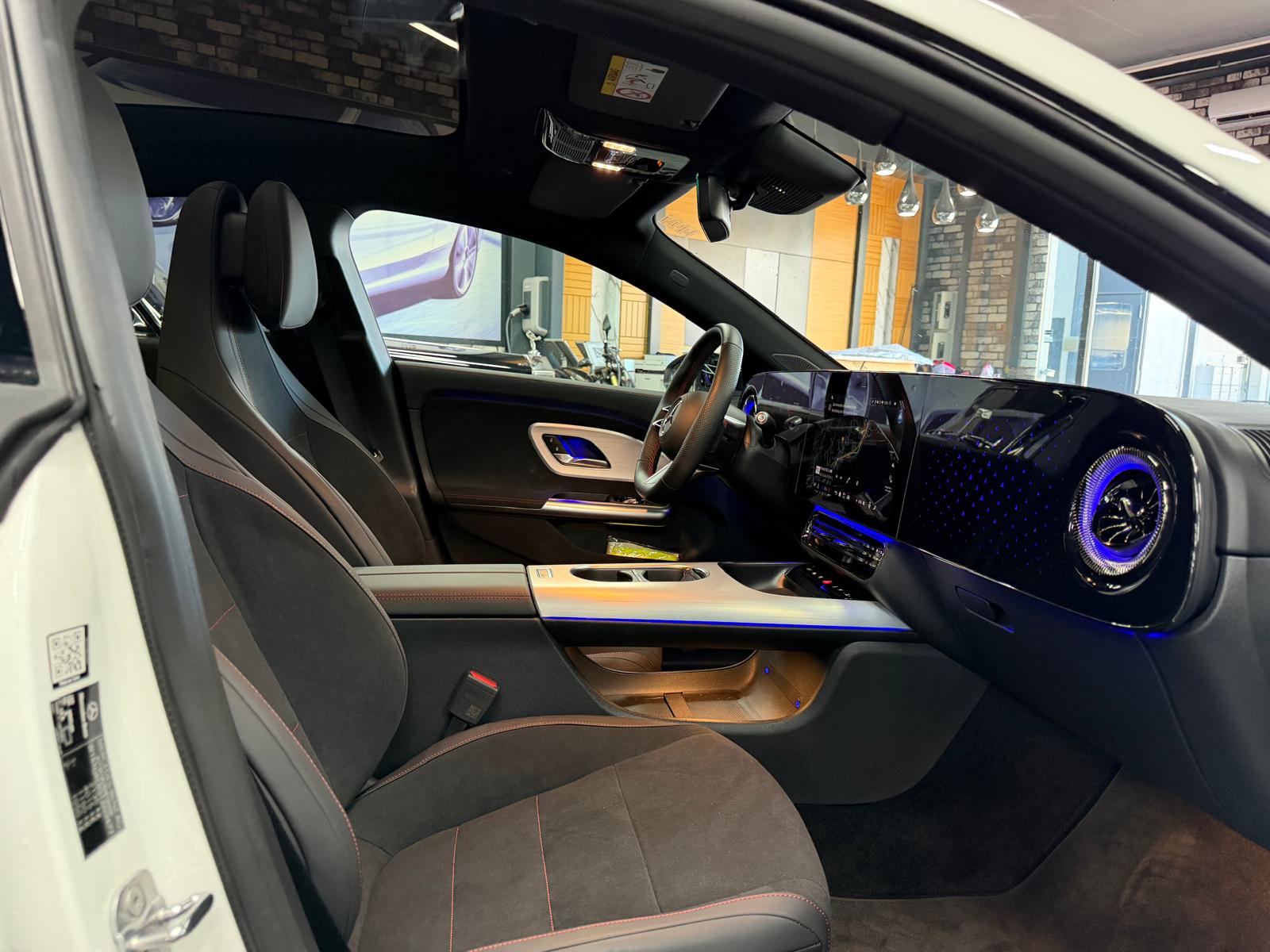 MERCEDES-BENZ CLA 200 AMG Line Limited White&Black Performance 5 Jahre Werksgarantie & Gratisservice 8G-DCT-image-13