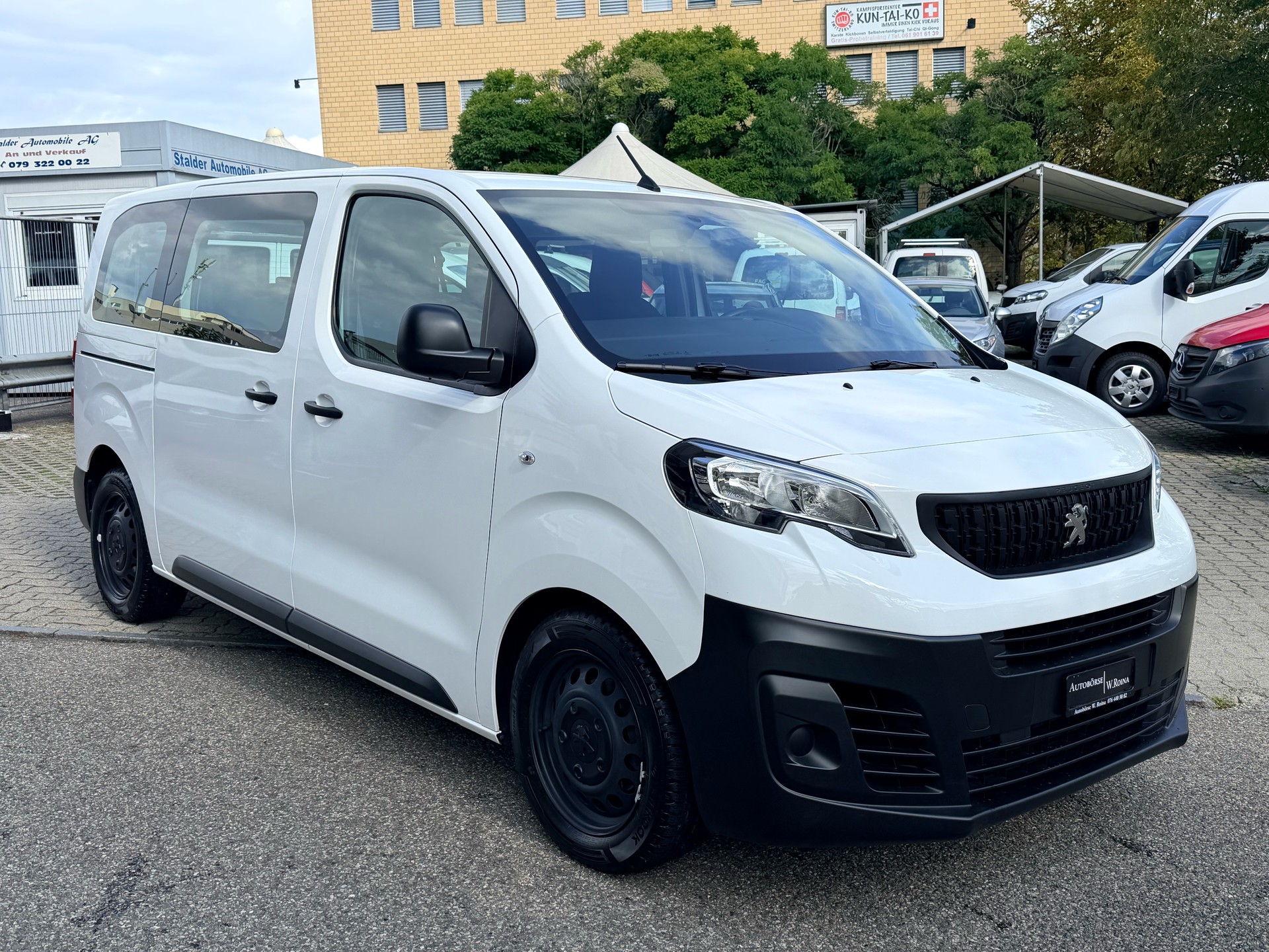 PEUGEOT Expert 1.5 BlueHDi 120 Standard