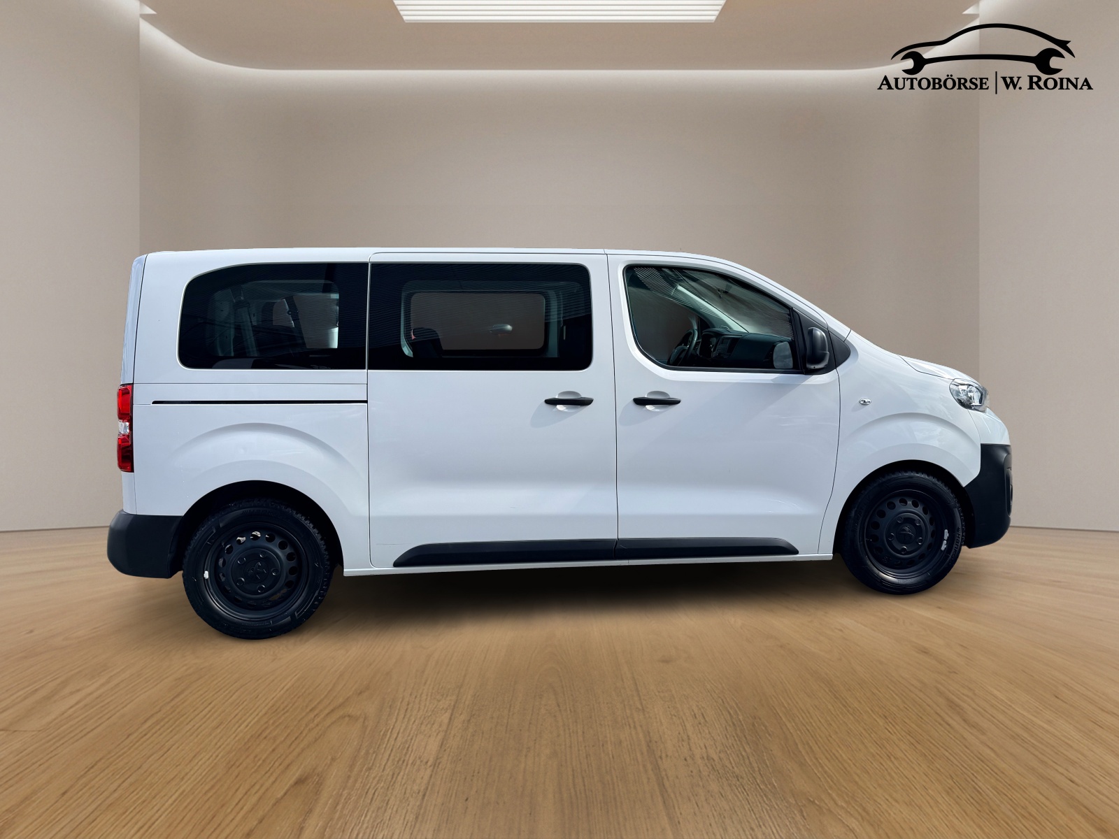 PEUGEOT Expert 1.5 BlueHDi 120 Standard-showroom-element-1