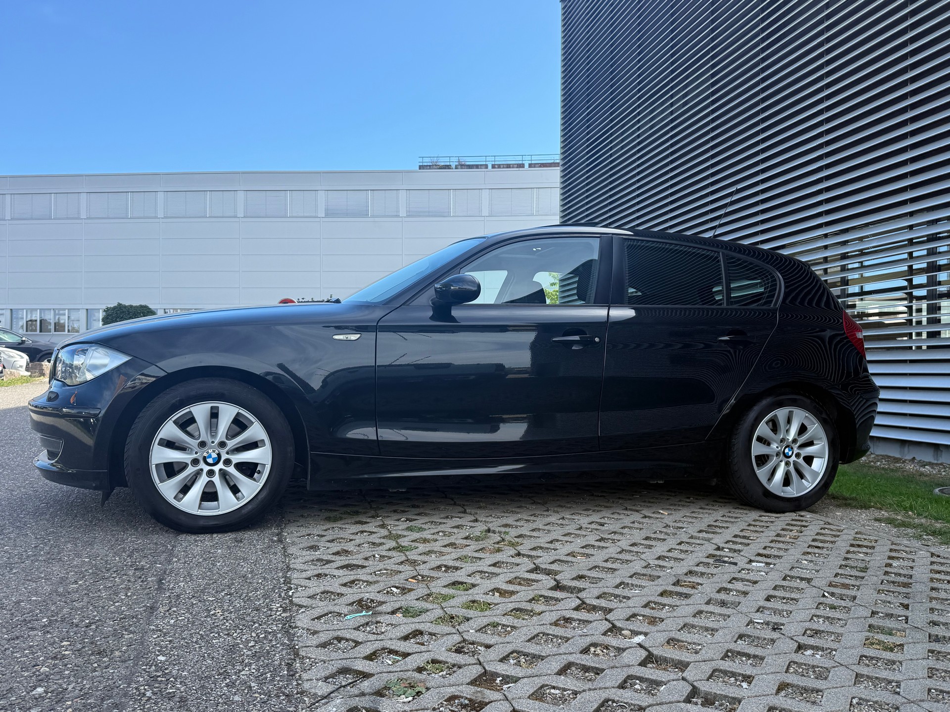 BMW 118d Access Steptronic-image-6