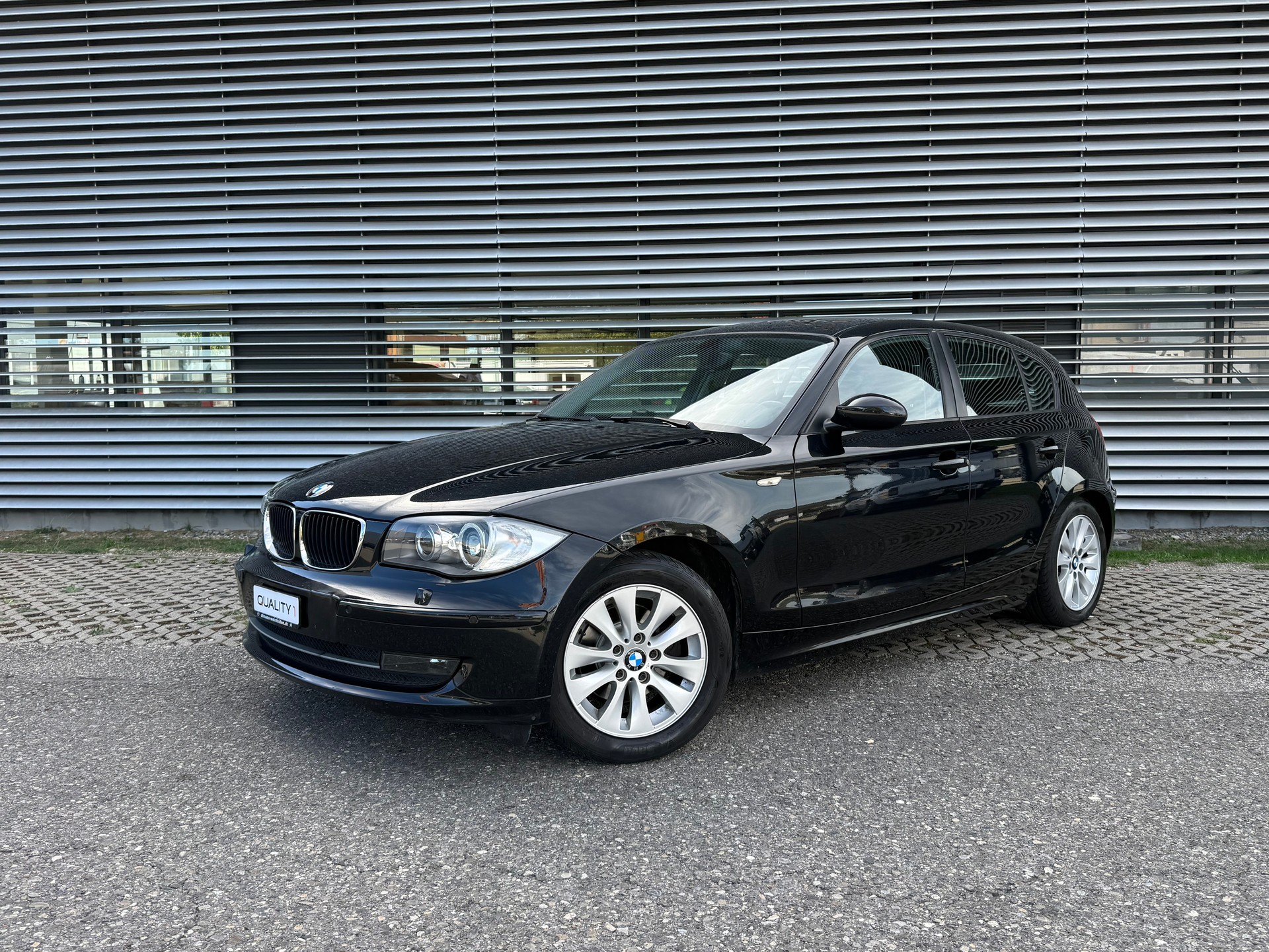 BMW 118d Access Steptronic-image-11